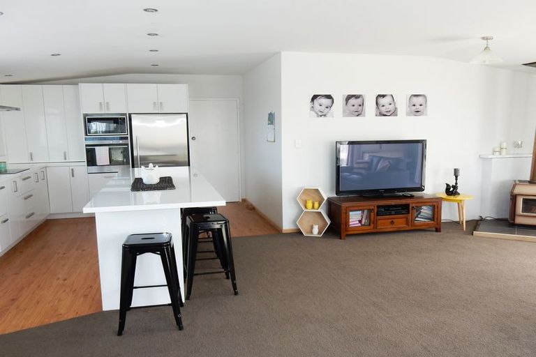 Photo of property in 1 Gordon Street, Weston, Oamaru, 9401