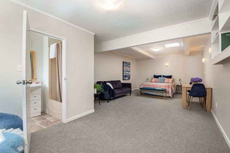 Photo of property in 240 Helensburgh Road, Helensburgh, Dunedin, 9010