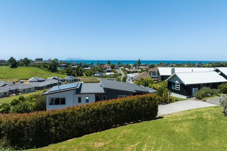 Photo of property in 20 Tohora View, Waihi Beach, 3611