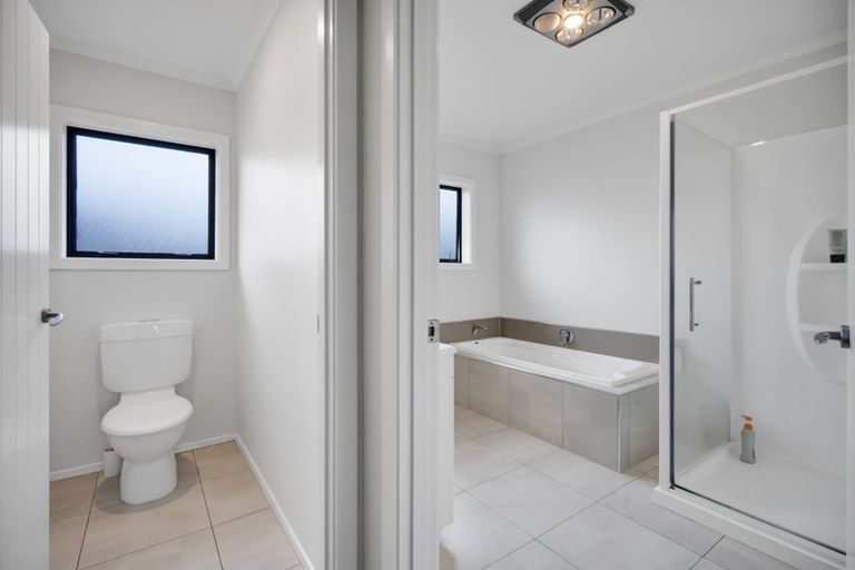 Photo of property in 37 Dillon Drive, Bell Block, New Plymouth, 4312