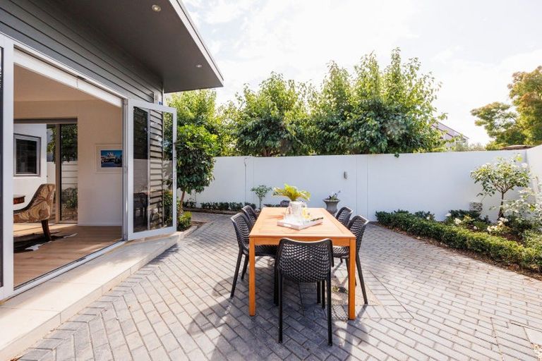 Photo of property in 23 Montgomery Terrace, Hokowhitu, Palmerston North, 4410