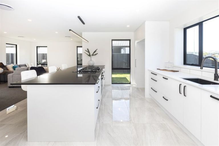 Photo of property in 15 Claremont Crescent, Amberley, 7410