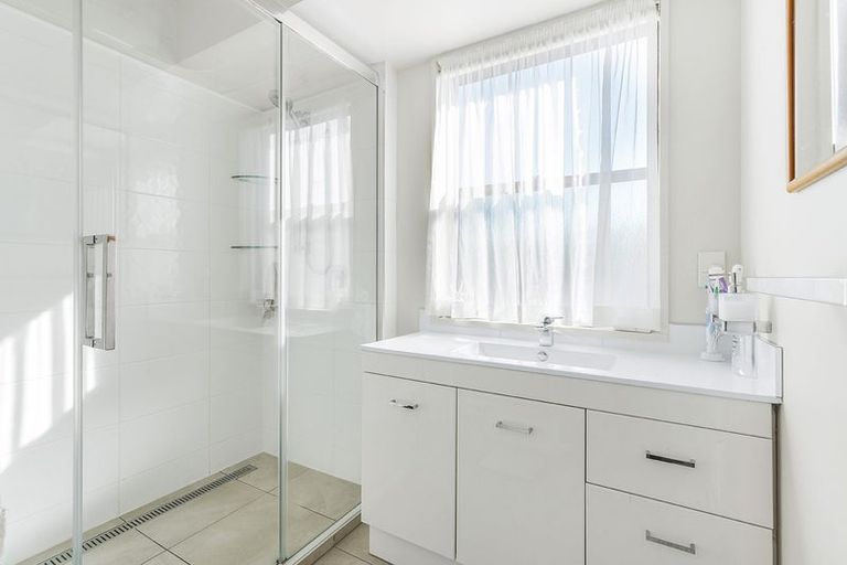 Photo of property in 30 Ranui Street, Dinsdale, Hamilton, 3204