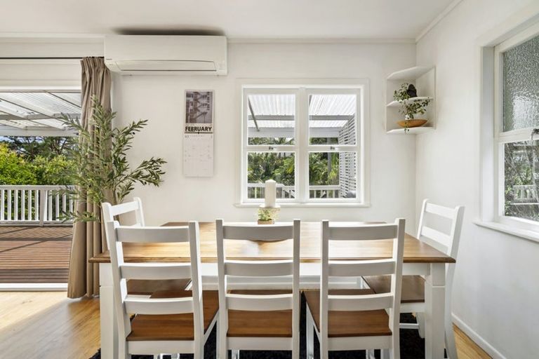 Photo of property in 19 Lanigan Street, Birkdale, Auckland, 0626