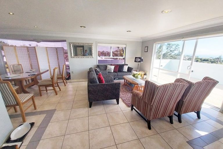 Photo of property in 2/65 Castor Bay Road, Castor Bay, Auckland, 0620