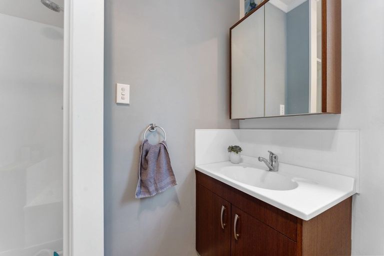 Photo of property in 19 Peppertree Glade, Kelvin Grove, Palmerston North, 4414