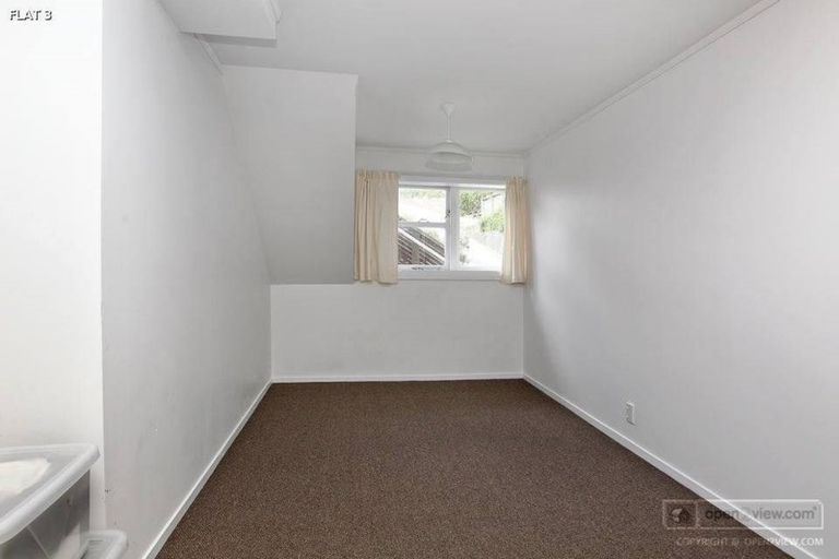 Photo of property in 22 Kellsmere Crescent, Island Bay, Wellington, 6023