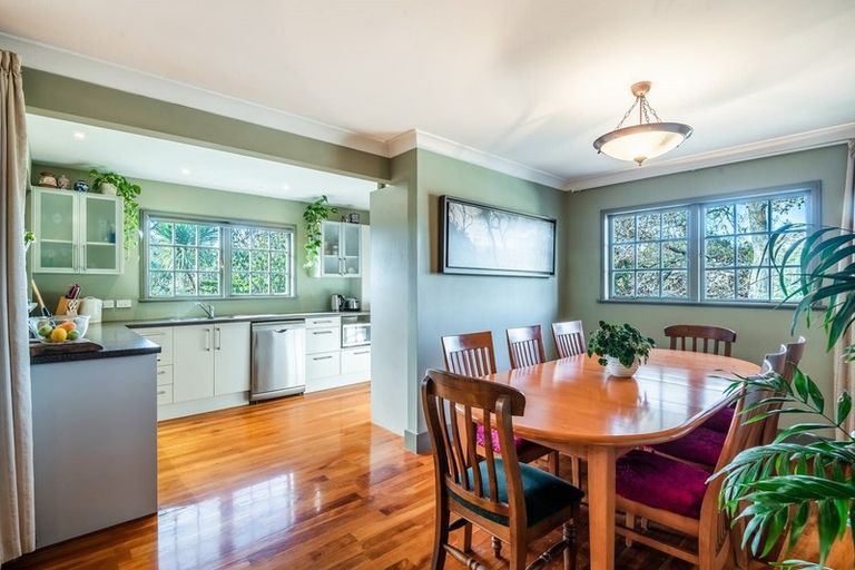 Photo of property in 10a Cassino Street, Bayswater, Auckland, 0622