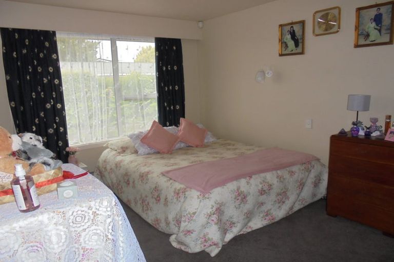 Photo of property in 1/31 Guinness Crescent, Ilam, Christchurch, 8041