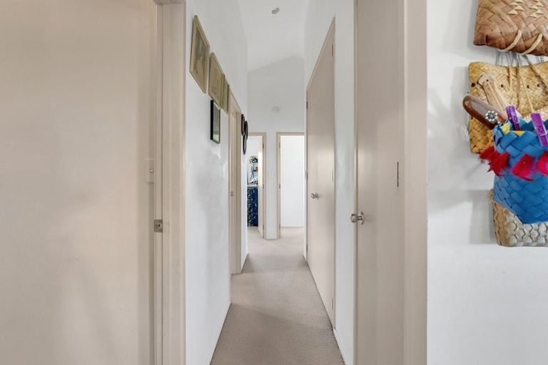 Photo of property in 13 Taipa View Road, Taipa, 0483