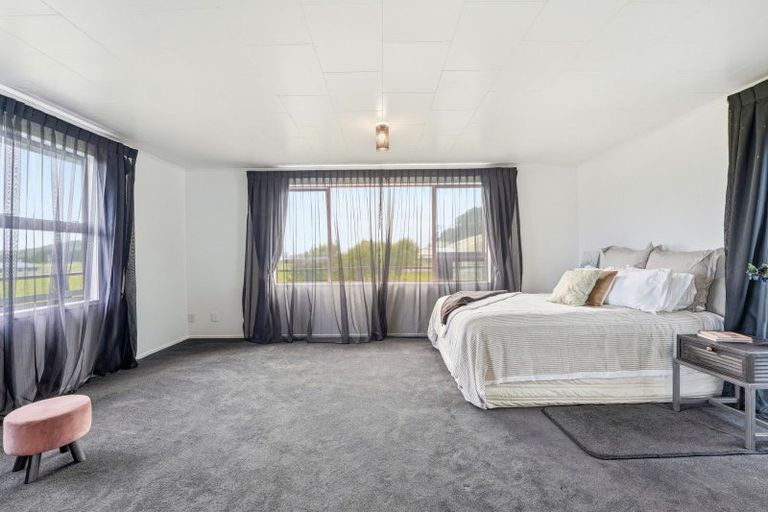 Photo of property in 41 Edward Street, Pahiatua, 4910