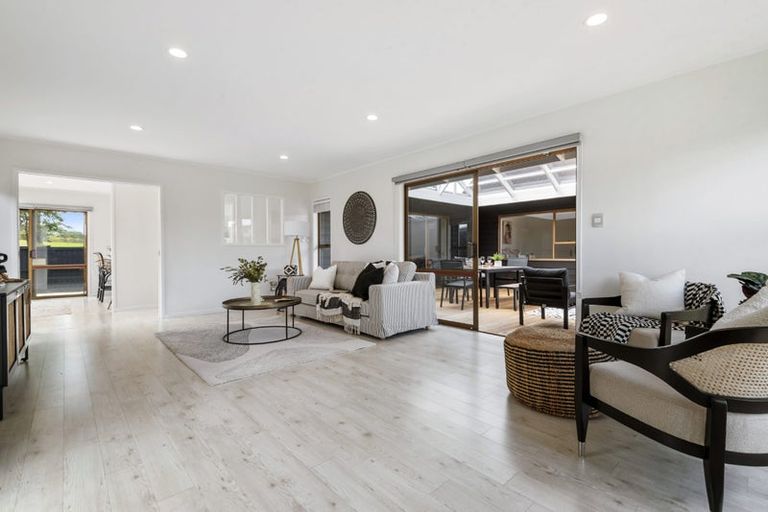 Photo of property in 86 Becroft Drive, Forrest Hill, Auckland, 0620