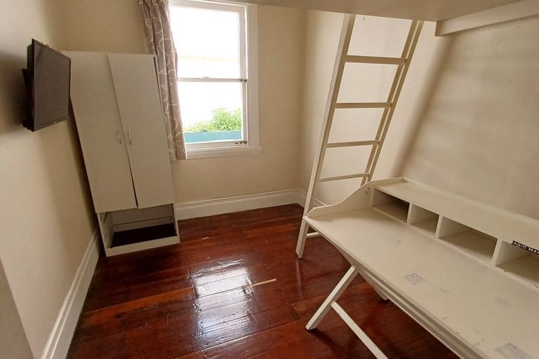 Photo of property in 1-3 Mudges Terrace, Newtown, Wellington, 6021