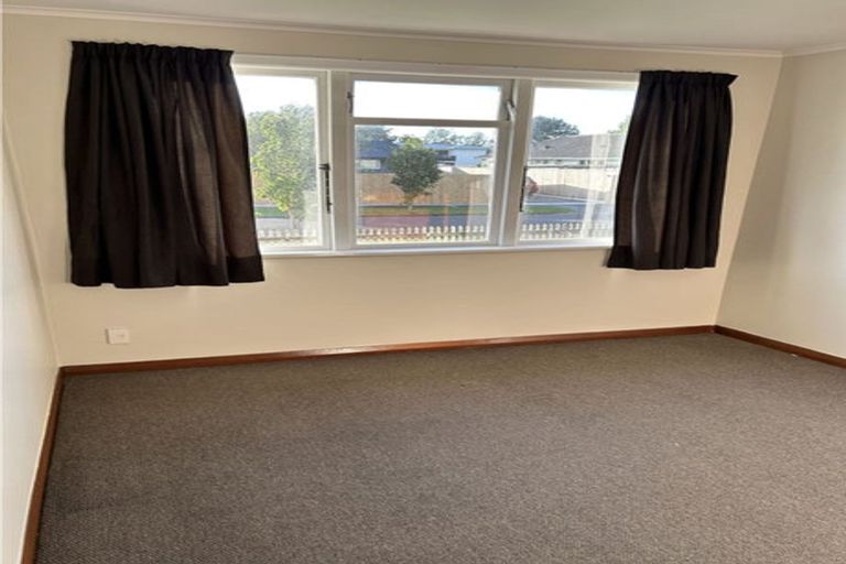 Photo of property in 10 Tilbury Avenue, Hokowhitu, Palmerston North, 4410