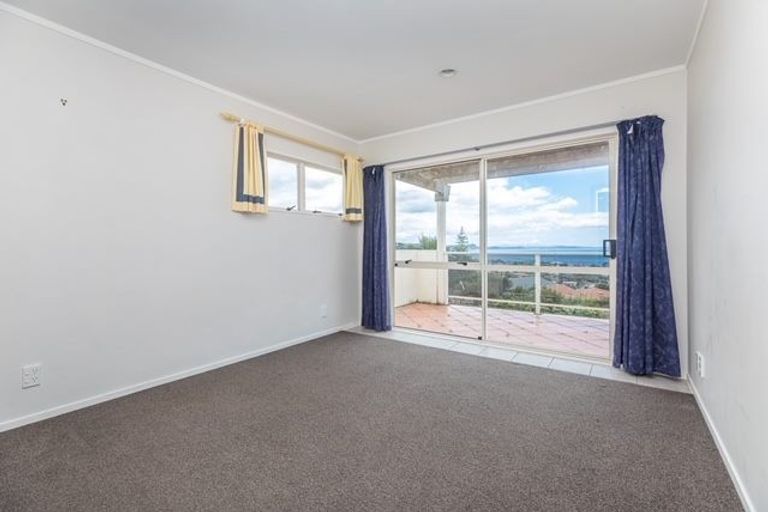 Photo of property in 25a Brightside Road, Stanmore Bay, Whangaparaoa, 0932