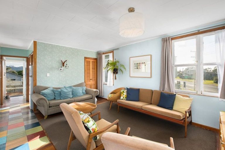 Photo of property in 262 Seaforth Road, Waihi Beach, 3611