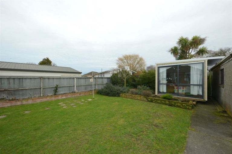 Photo of property in 9 Meon Street, Aranui, Christchurch, 8061