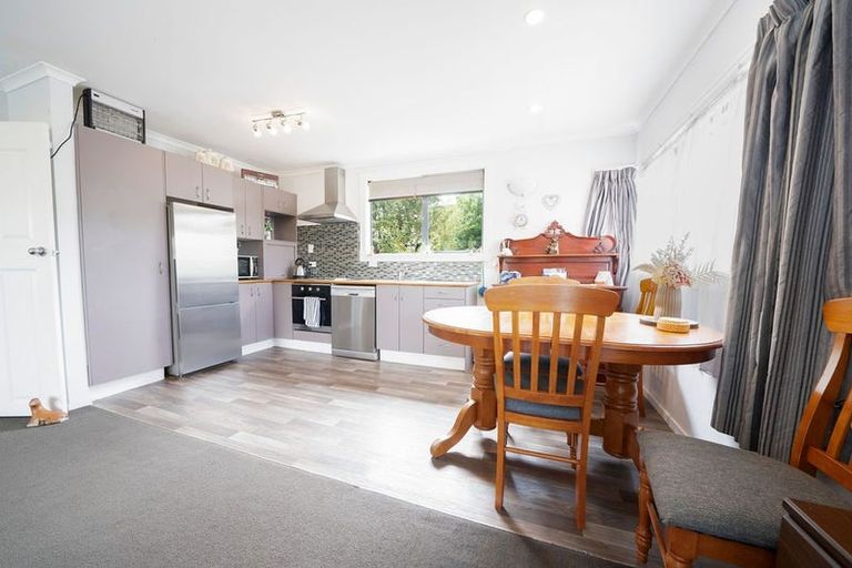 Photo of property in 60 George Street, Hikurangi, 0114