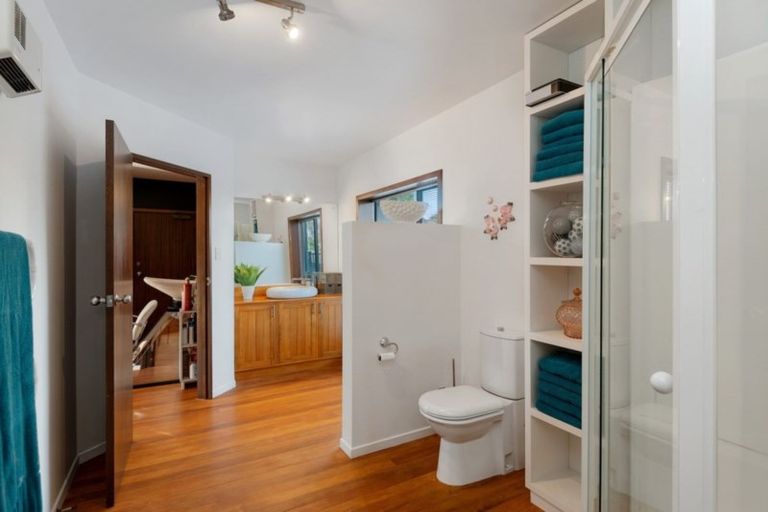 Photo of property in 58 Lake Terrace Road, Burwood, Christchurch, 8061