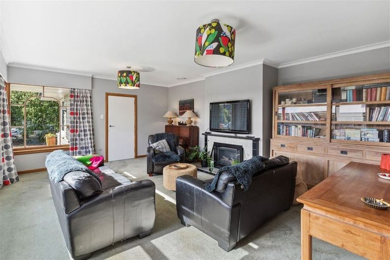 Photo of property in 22 Joyce Crescent, Ilam, Christchurch, 8041