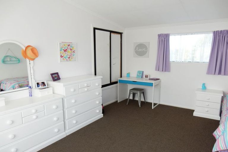 Photo of property in 1 Gordon Street, Weston, Oamaru, 9401