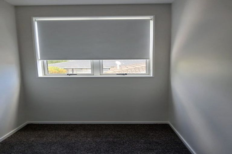 Photo of property in 2/44 Everglade Drive, Goodwood Heights, Auckland, 2105