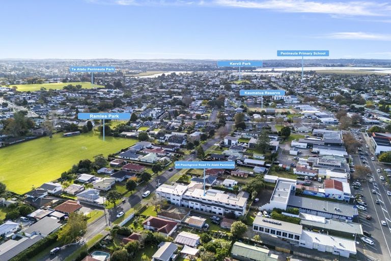 Photo of property in 5/5 Peachgrove Road, Te Atatu Peninsula, Auckland, 0610