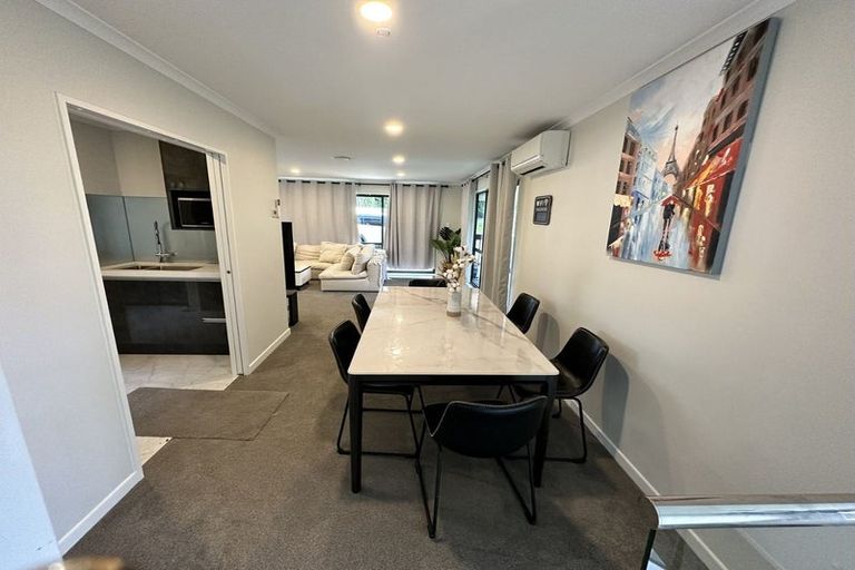 Photo of property in 21a Fairmount Road, Titirangi, Auckland, 0604