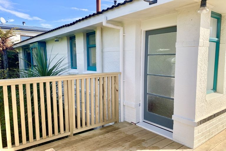 Photo of property in 11 Jane Street, Macandrew Bay, Dunedin, 9014