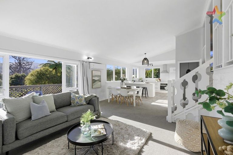 Photo of property in 84 Holborn Drive, Stokes Valley, Lower Hutt, 5019