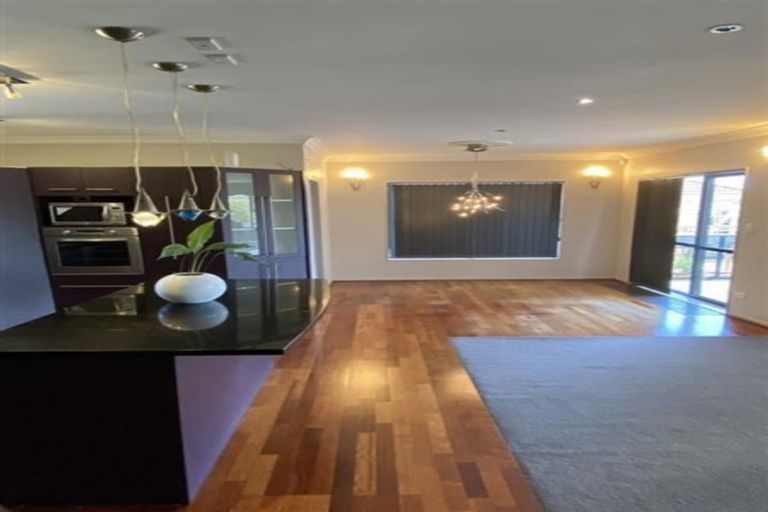 Photo of property in 12 Pah Road, Papatoetoe, Auckland, 2025