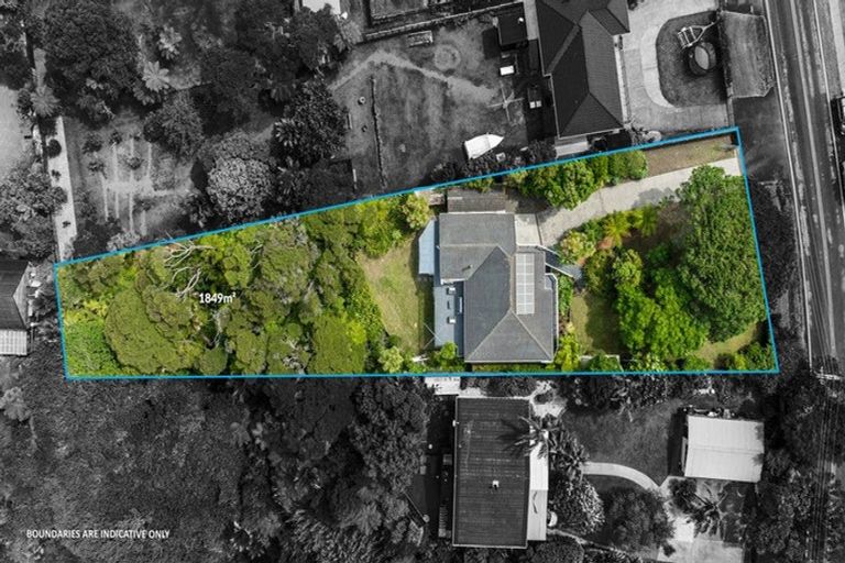 Photo of property in 1070 Scenic Drive North, Swanson, Auckland, 0816