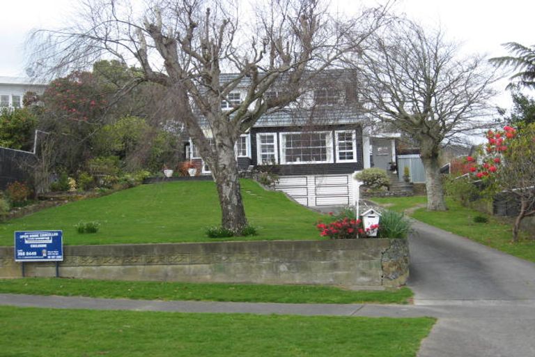 Photo of property in 83 Kawiu Road, Levin, 5510