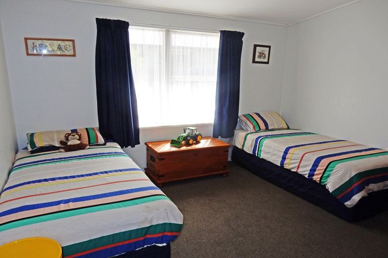 Photo of property in 1 Gordon Street, Weston, Oamaru, 9401