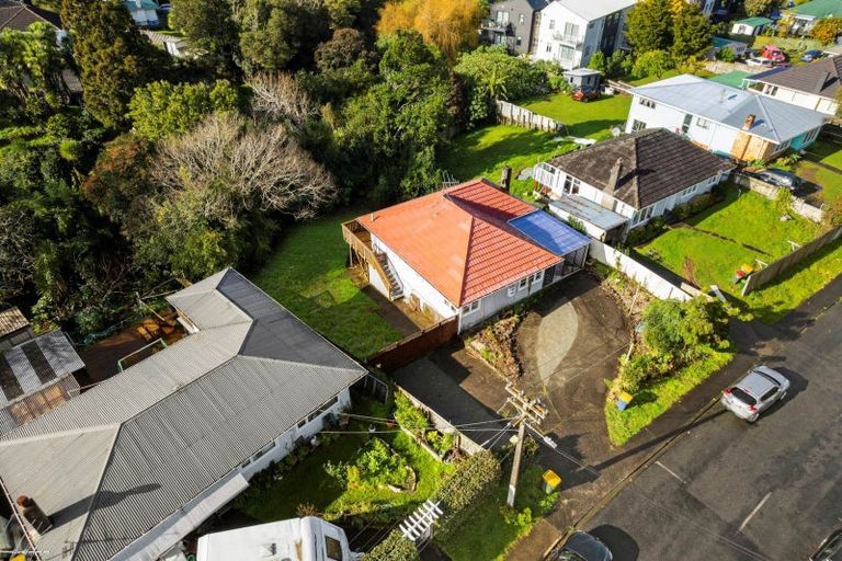 Photo of property in 9 Wilsher Crescent, Henderson, Auckland, 0612