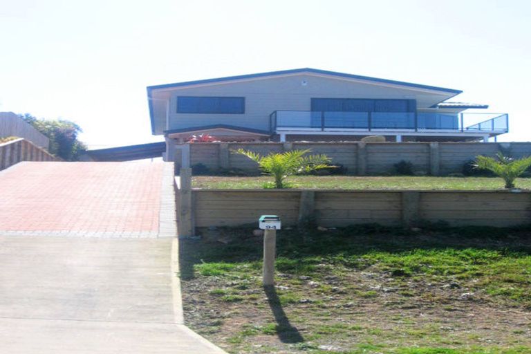 Photo of property in 94 Centennial Drive, Whitianga, 3510