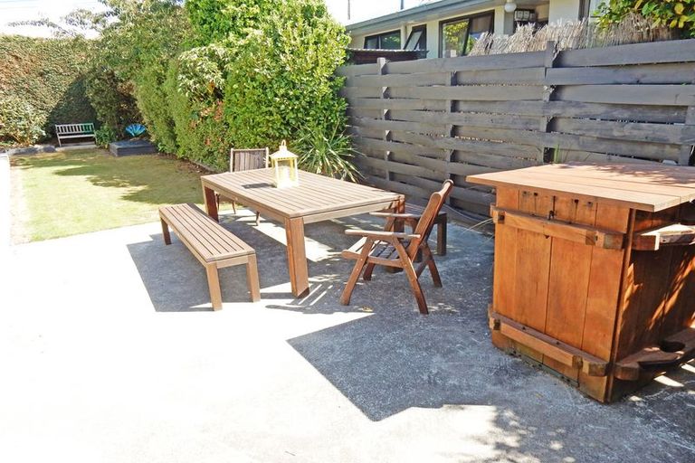 Photo of property in 1 Gordon Street, Weston, Oamaru, 9401