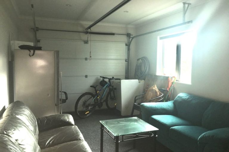 Photo of property in 8 Toro Lane, Manurewa, Auckland, 2102