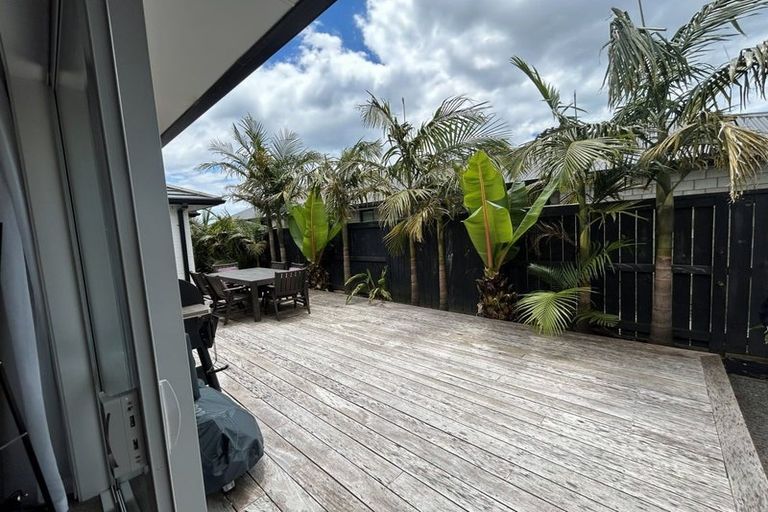 Photo of property in 12 Kotiate Street, Papamoa Beach, Papamoa, 3118