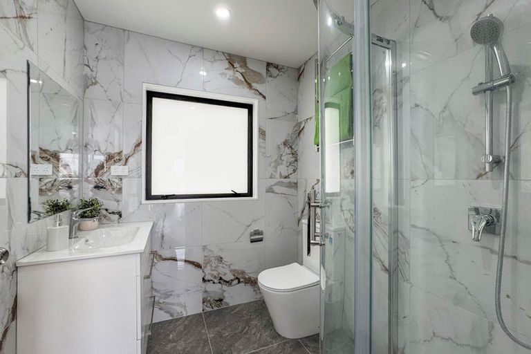 Photo of property in 28 Lincoln Road, Manurewa East, Auckland, 2102