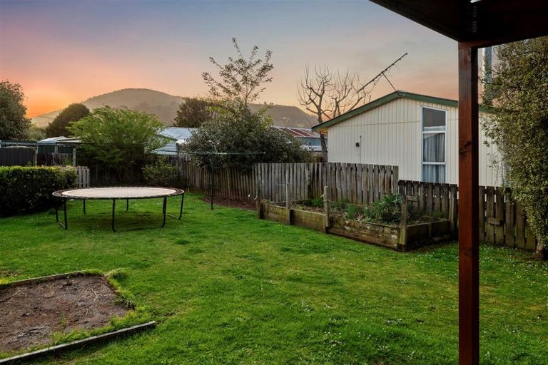 Photo of property in 22 Neil Road, Fairy Springs, Rotorua, 3015