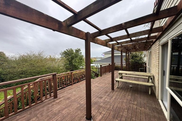 Photo of property in 71 Sandspit Road, Shelly Park, Auckland, 2014