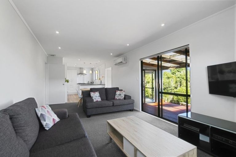 Photo of property in 5 Waipounamu Drive, Kelson, Lower Hutt, 5010