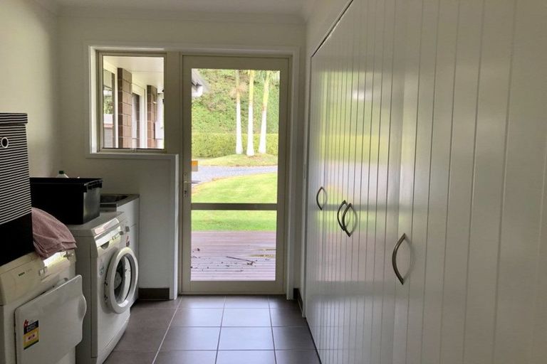 Photo of property in 16 Kotare Heights, Kerikeri, 0230