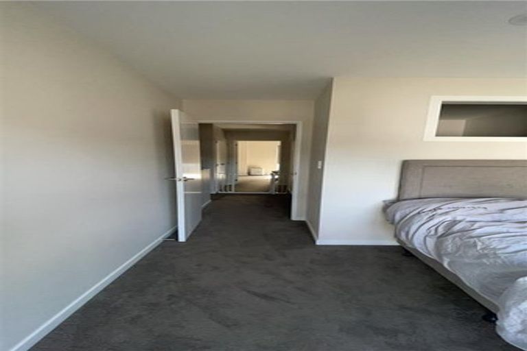 Photo of property in 5/58 Te Atatu Road, Te Atatu South, Auckland, 0610