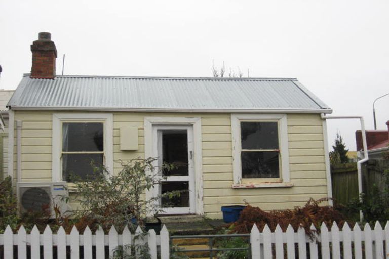 Photo of property in 18 Titan Street, North Dunedin, Dunedin, 9016