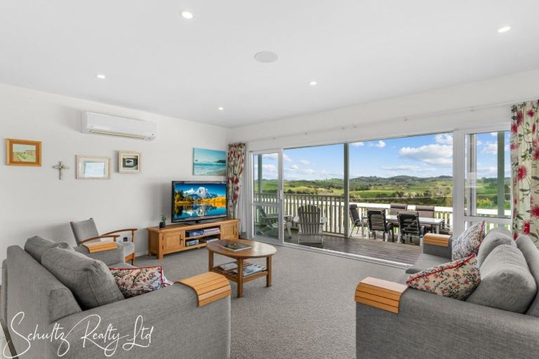 Photo of property in 67 Te Pahi River Drive, Paparoa, 0583