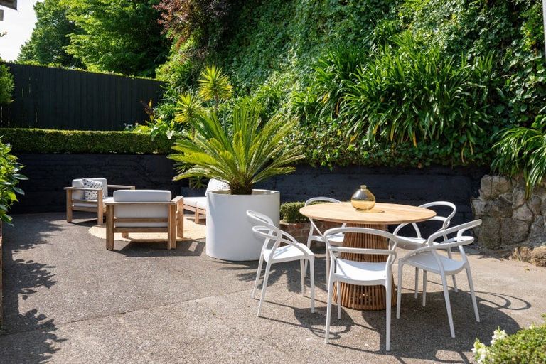 Photo of property in 55 Milton Road, Bluff Hill, Napier, 4110