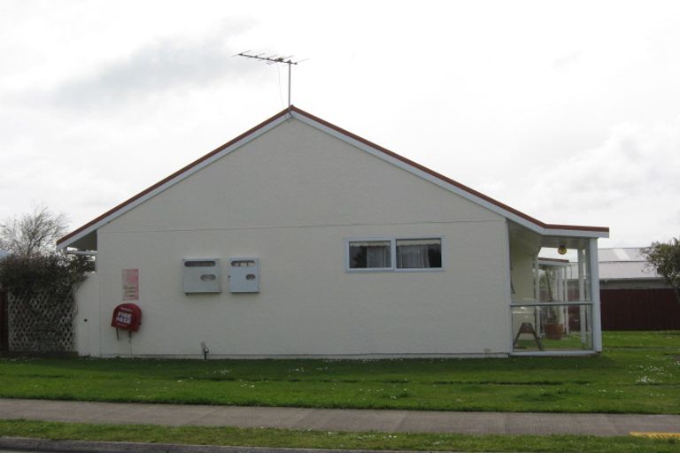 Photo of property in 2a Brookes Street, Inglewood, 4330