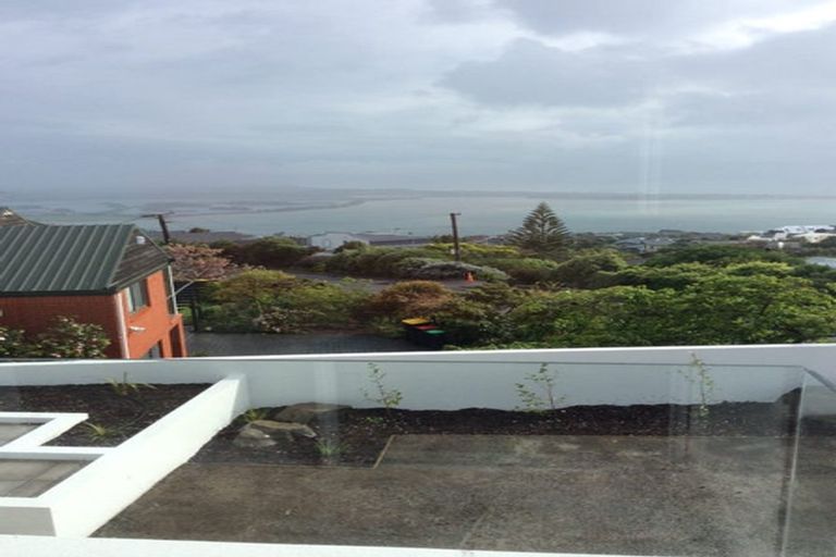 Photo of property in 224 Mount Pleasant Road, Mount Pleasant, Christchurch, 8081